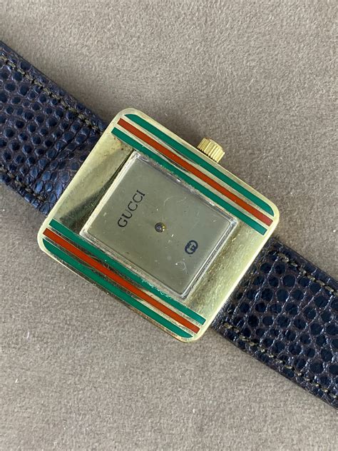 gucci 1970 watch